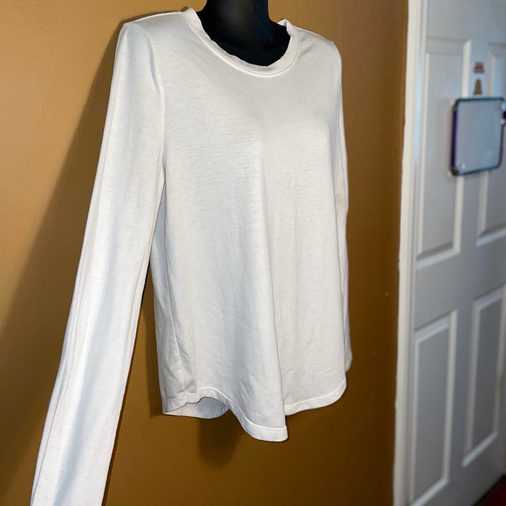 Women’s essential white basic long sleeve crew t-shirt in good used condition - Picture 4 of 8